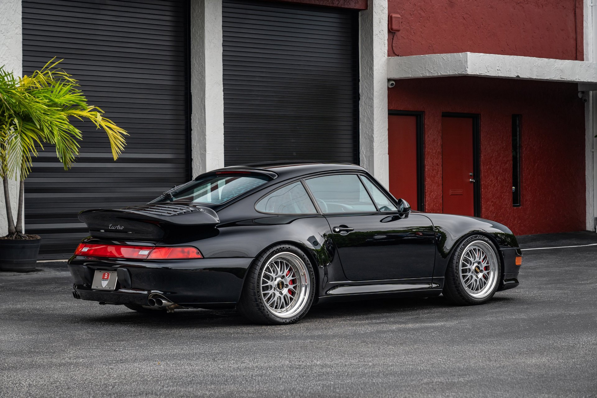 Used 1996 Porsche 911 Turbo RWD image 9