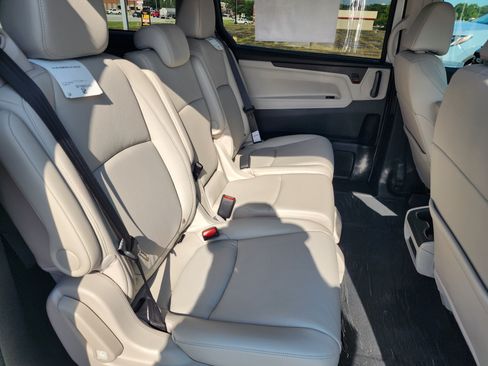 New 2026 Honda Odyssey EX-L image 6
