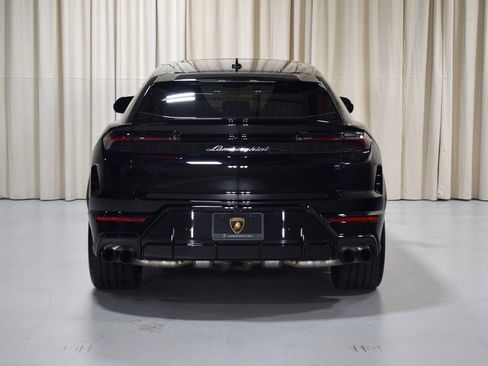 Used 2025 Lamborghini Urus SE image 12