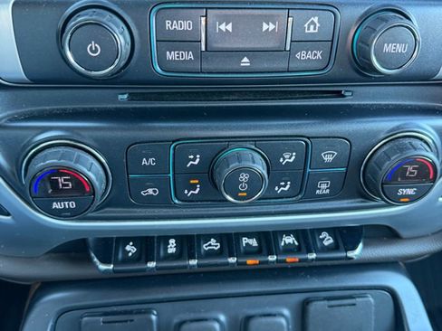 Used 2018 GMC Sierra 1500 SLT image 19