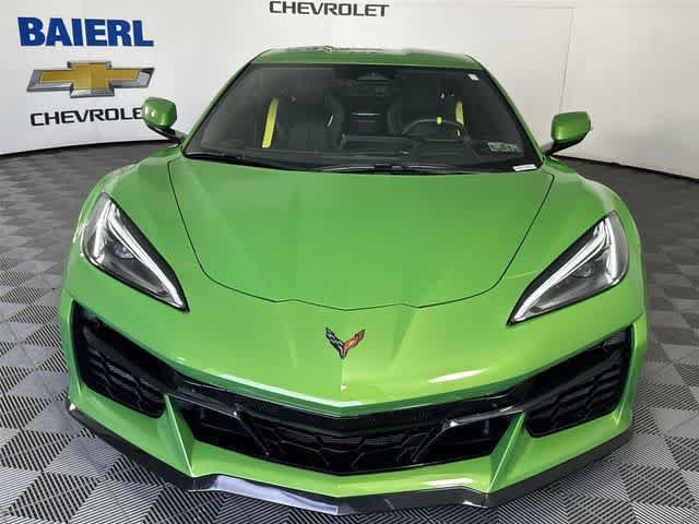 Used 2026 Chevrolet Corvette Z06 w/ Stealth Interior Trim Package RWD image 8