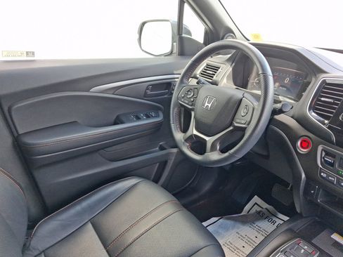 Used 2023 Honda Passport TrailSport image 22