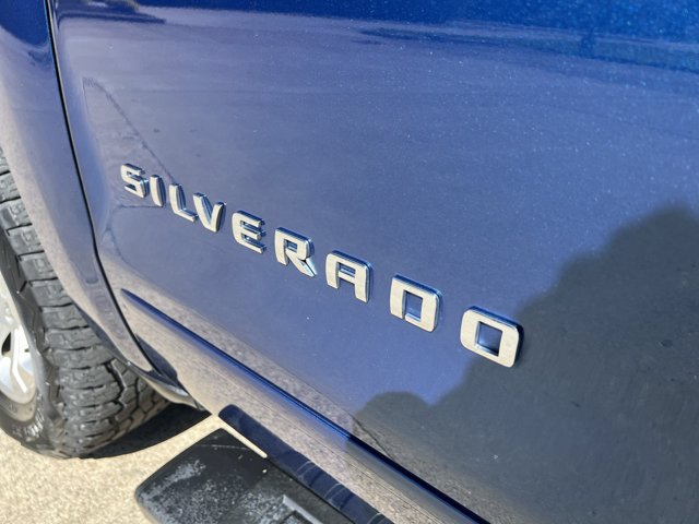Used 2018 Chevrolet Silverado 1500 LT w/ All Star Edition AWD/4WD image 32