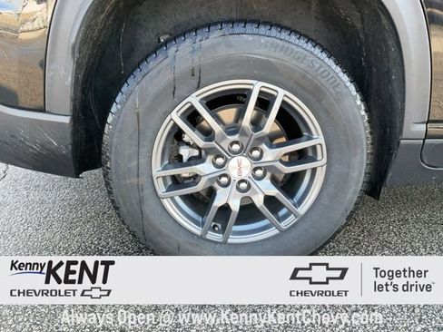 Used 2025 GMC Acadia Elevation image 11