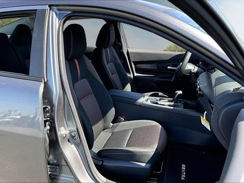 New 2027 Nissan Sentra SR w/ Floor Mat Package FWD image 11