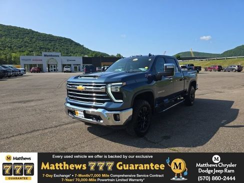 Used 2025 Chevrolet Silverado 3500 LTZ w/ LTZ Plus Package AWD/4WD image 1