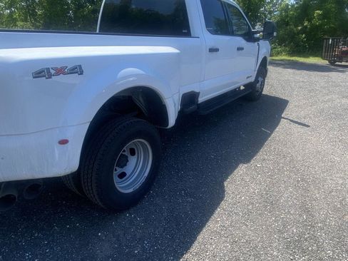 Used 2025 Ford F350 XLT AWD/4WD image 3