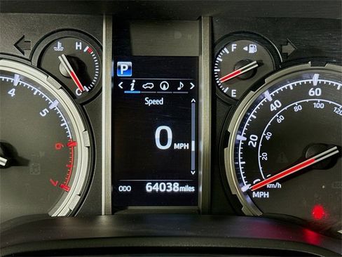 Certified 2022 Toyota 4Runner TRD Off-Road Premium image 12