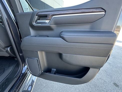 New 2026 GMC Sierra 1500 SLT image 26