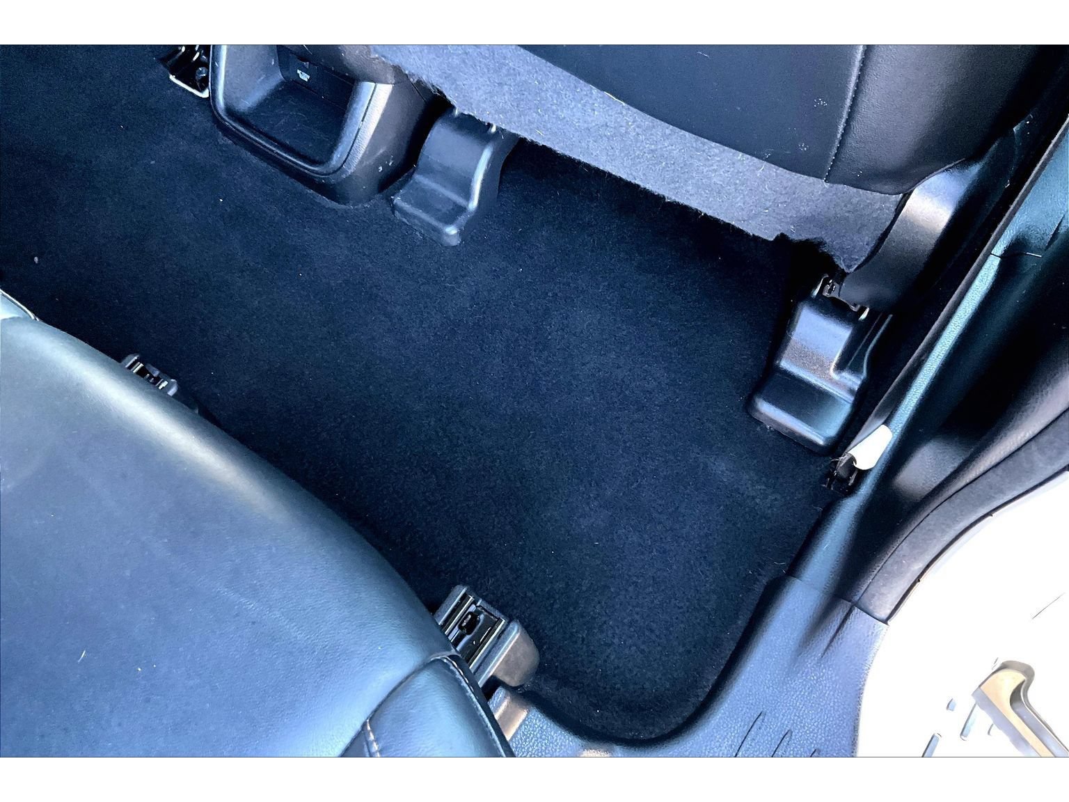 Used 2017 Toyota Highlander XLE w/ Carpet Mat Package AWD/4WD image 43