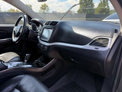 Used 2017 Dodge Journey GT AWD/4WD image 19