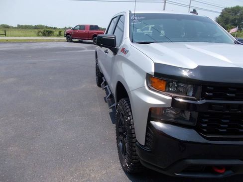Used 2021 Chevrolet Silverado 1500 Custom Trail Boss w/ LPO, Dark Essentials Package AWD/4WD image 10