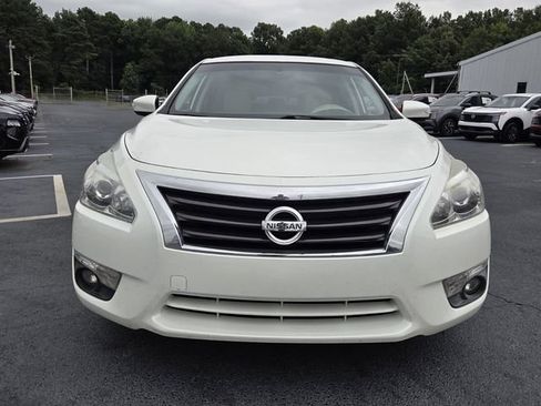 Used 2014 Nissan Altima 2.5 SL w/ Moonroof Package FWD image 8
