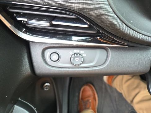 Used 2024 Buick Envista Sport Touring w/ Convenience I Package FWD image 55