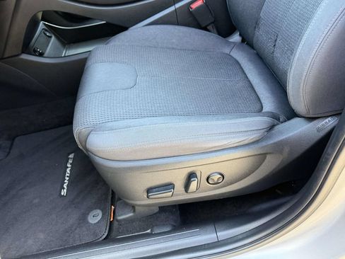 Used 2022 Hyundai Santa Fe SEL w/ Convenience Package FWD image 17