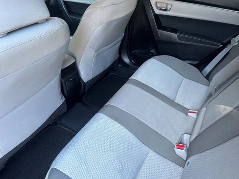 Used 2017 Toyota Corolla LE image 11