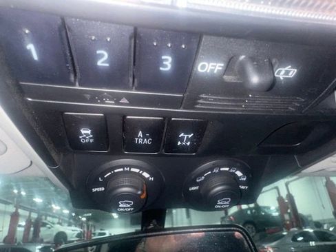 Certified 2017 Toyota 4Runner TRD Off-Road Premium image 38