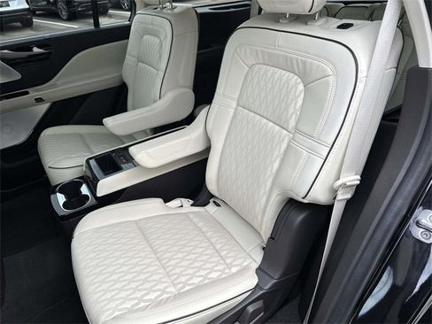 Used 2023 Lincoln Aviator Black Label w/ Jet Package image 61