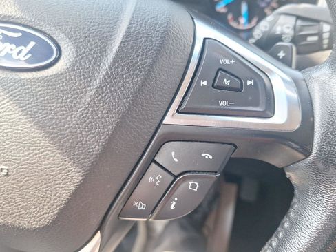Used 2019 Ford Edge SEL AWD/4WD image 24