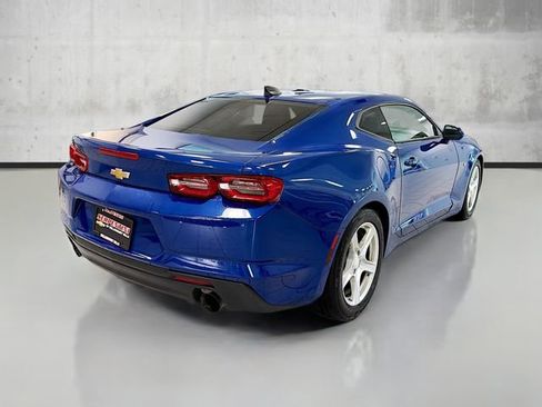 Used 2021 Chevrolet Camaro LT image 5