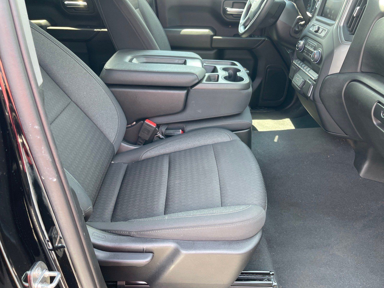 Used 2023 Chevrolet Silverado 1500 Custom w/ LPO, Dark Essentials Package AWD/4WD image 18
