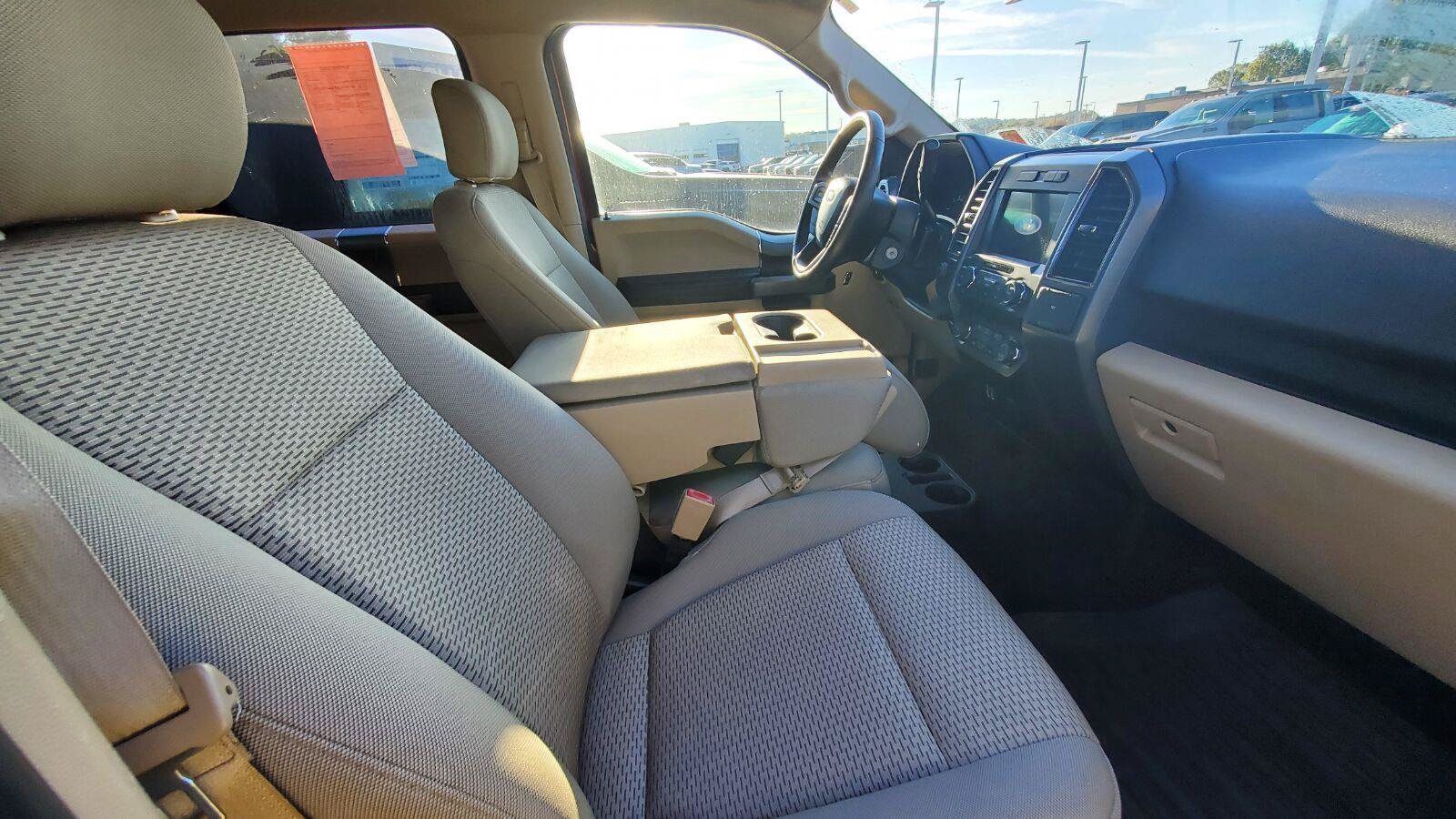 Used 2019 Ford F150 XLT w/ Equipment Group 302A Luxury RWD image 4