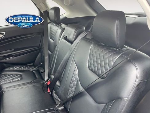 Used 2023 Ford Edge Titanium image 17