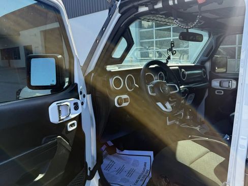 Used 2023 Jeep Wrangler Unlimited Sport AWD/4WD image 24