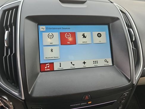 Used 2016 Ford Edge Titanium w/ Technology Package image 25