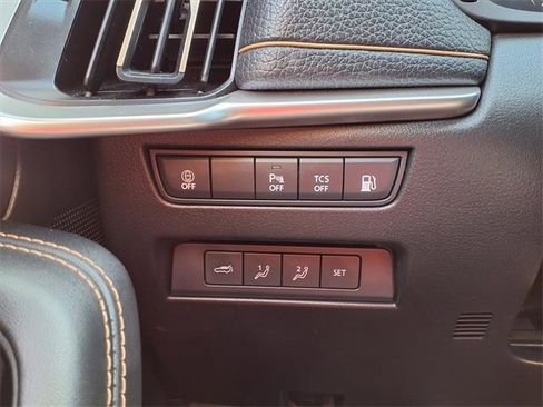 Used 2024 MAZDA CX-90 Plug-In Hybrid w/ Premium Pkg image 27