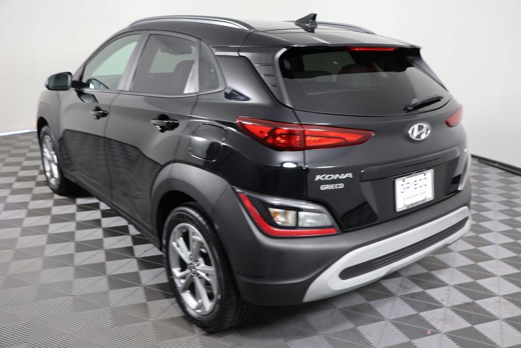 Used 2023 Hyundai Kona SEL w/ Cargo Package AWD/4WD image 6