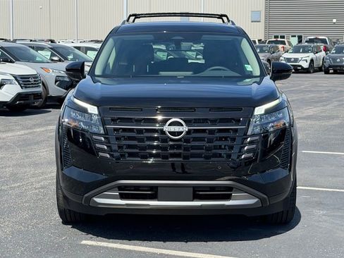 New 2026 Nissan Pathfinder SL AWD/4WD image 9