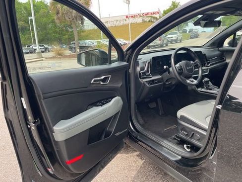 Used 2023 Kia Sportage X-Line w/ X-Line Premium Package AWD/4WD image 4