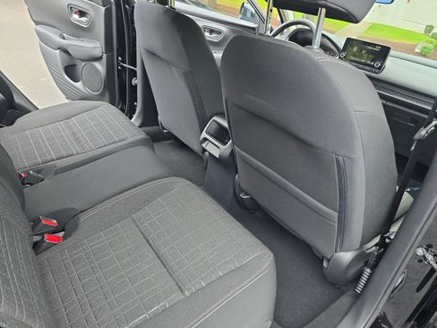 Certified 2024 Honda HR-V LX image 11