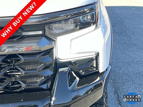 Used 2025 Chevrolet Silverado 1500 ZR2 w/ Technology Package image 9