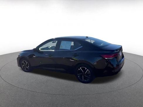 Used 2025 Nissan Sentra SV image 10