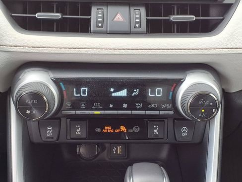 Used 2023 Toyota RAV4 XLE Premium AWD/4WD image 25