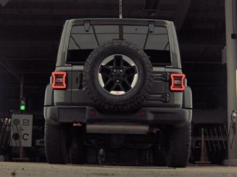 Used 2022 Jeep Wrangler Unlimited Rubicon w/ Steel Bumper Group image 6