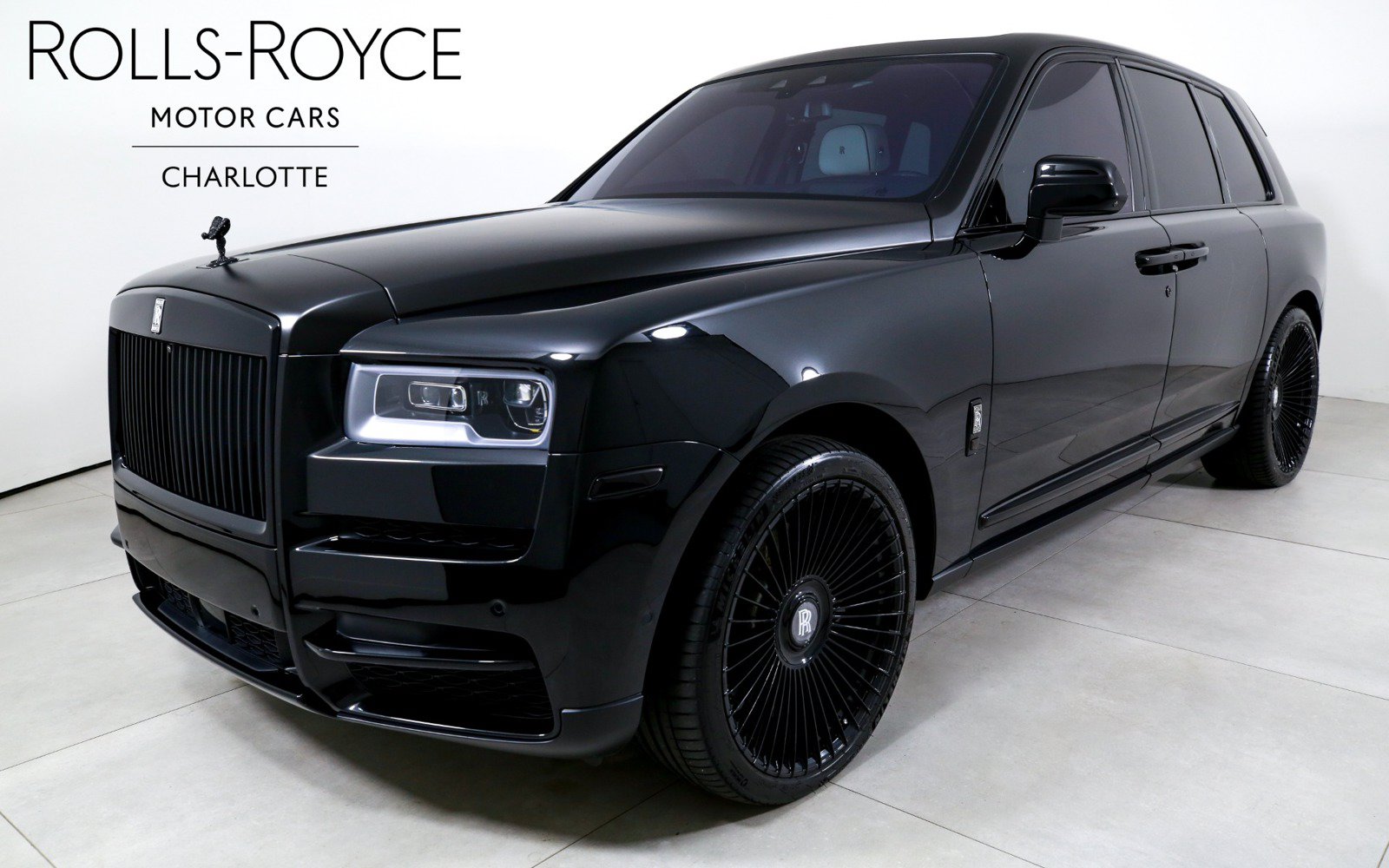 Used 2023 Rolls-Royce Cullinan w/ Cullinan Package AWD/4WD image 1