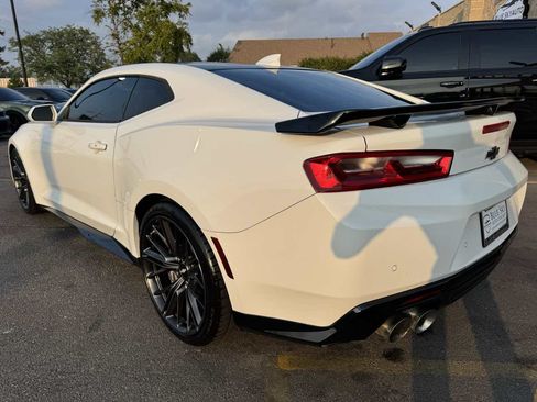 Used 2018 Chevrolet Camaro ZL1 RWD image 10