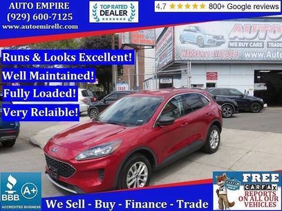 Used 2022 Ford Escape SE w/ Cold Weather Package