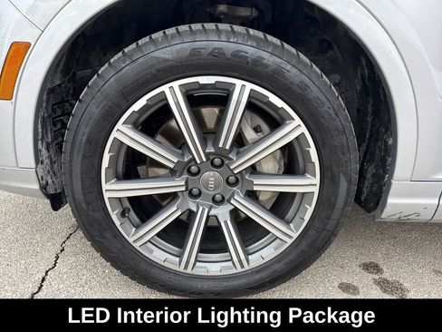 Used 2019 Audi Q7 3.0T Premium Plus w/ Premium Plus Package image 11