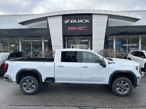 New 2026 GMC Sierra 3500 SLT image 32