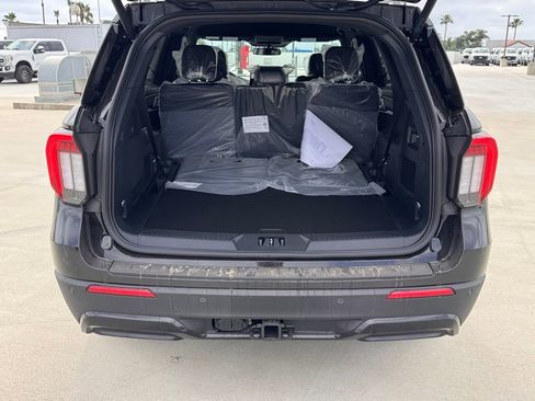 New 2026 Ford Explorer ST-Line image 13