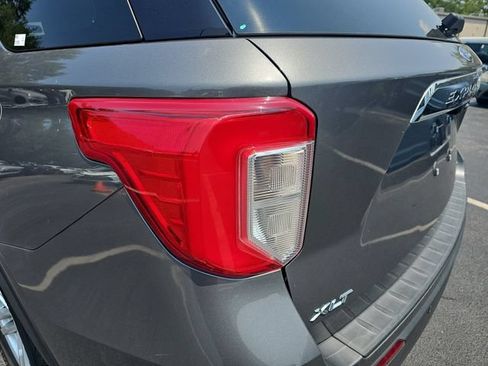 Used 2023 Ford Explorer XLT w/ Equipment Group 202A AWD/4WD image 37
