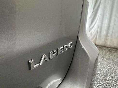 Used 2016 Jeep Grand Cherokee Laredo w/ Quick Order Package 23E image 24