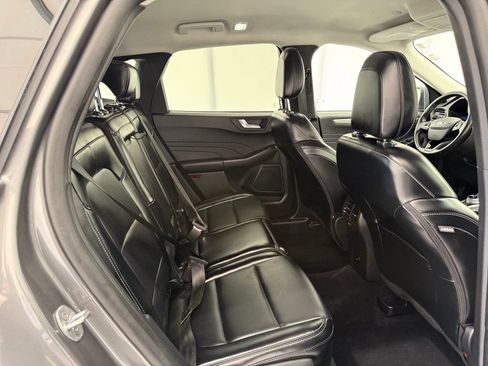Used 2024 Ford Escape Platinum AWD/4WD image 26