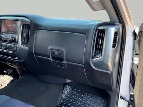 Used 2015 Chevrolet Silverado 1500 LT w/ LT Convenience Package RWD image 17