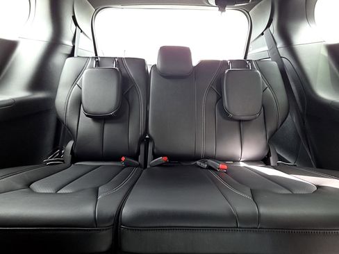 New 2026 Chrysler Voyager LX image 12