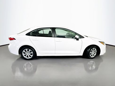Used 2023 Toyota Corolla LE image 8